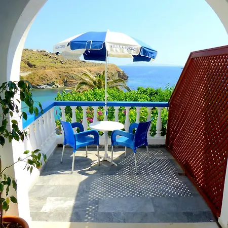 George Apartment Batsi (Andros)