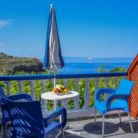 Apartment George Batsi (Andros)